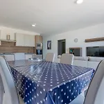 Διαμέρισμα Avery Court Coastal In St Pauls Bay By 360 Estates Σεντ Πόλς Μπέι