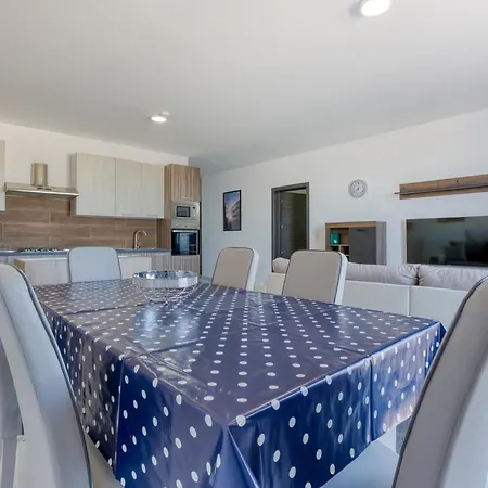 Apartman Avery Court Coastal In St Pauls Bay By 360 Estates San Pawl il-Baħar