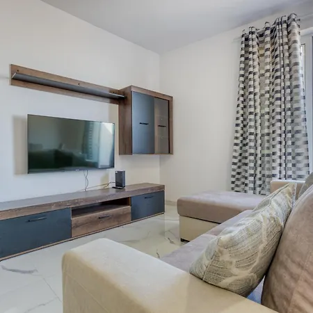 Avery Court Coastal In St Pauls Bay By 360 Estates *