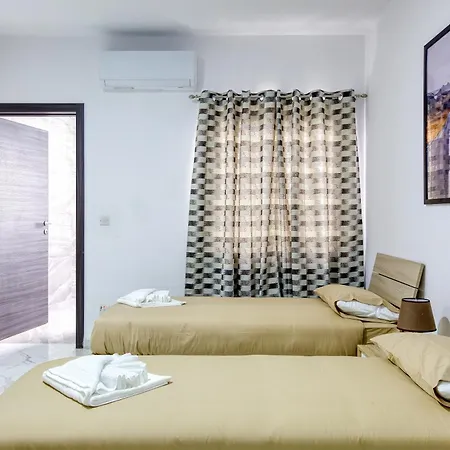 Apartment Avery Court Coastal In St Pauls Bay By 360 Estates