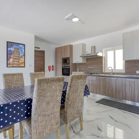 Avery Court Coastal In St Pauls Bay By 360 Estates * St. Paul's Bay