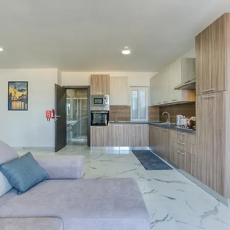 Avery Court Coastal In St Pauls Bay By 360 Estates Apartamento