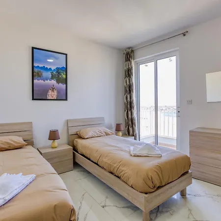 Avery Court Coastal In St Pauls Bay By 360 Estates *