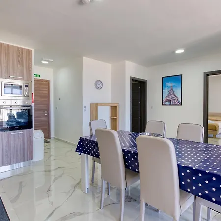 Avery Court Coastal In St Pauls Bay By 360 Estates Apartamento
