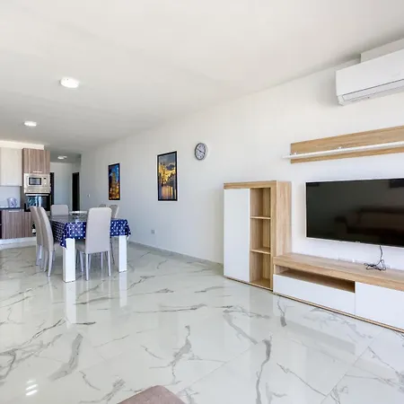 Apartman Avery Court Coastal In St Pauls Bay By 360 Estates *