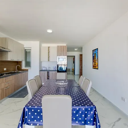 Avery Court Coastal In St Pauls Bay By 360 Estates Apartman