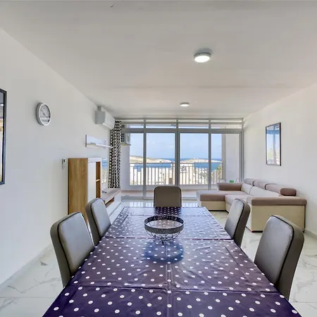 Apartment Avery Court Coastal In St Pauls Bay By 360 Estates