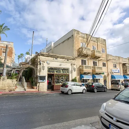 Apartment Avery Court Coastal In St Pauls Bay By 360 Estates St. Paul's Bay