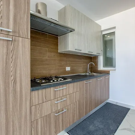 Apartment Avery Court Coastal In St Pauls Bay By 360 Estates