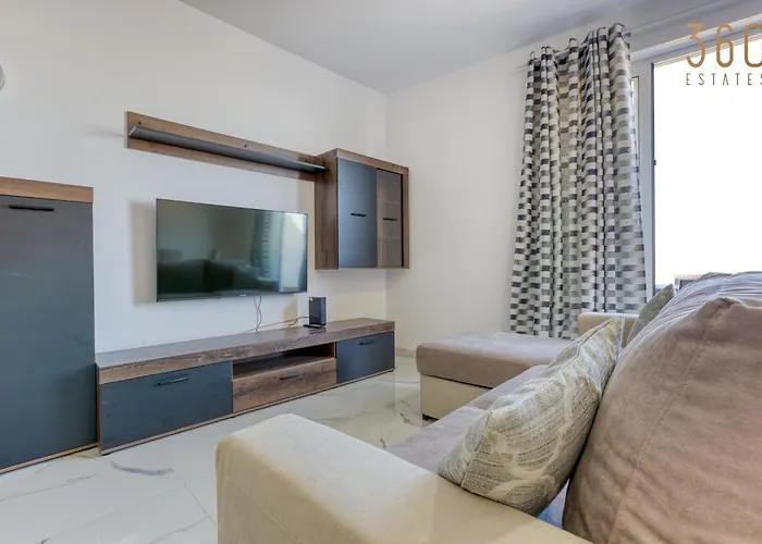 Avery Court Coastal In St Pauls Bay By 360 Estates *