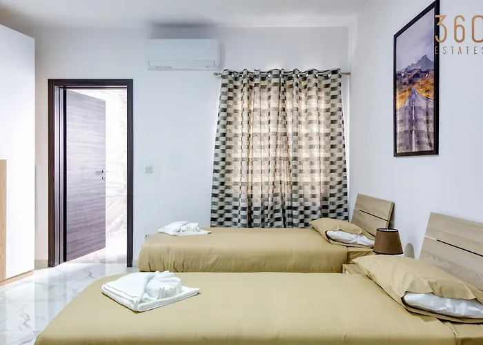 Apartment Avery Court Coastal In St Pauls Bay By 360 Estates