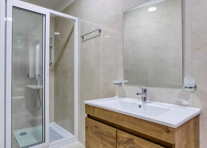 Avery Court Coastal In St Pauls Bay By 360 Estates Daire *