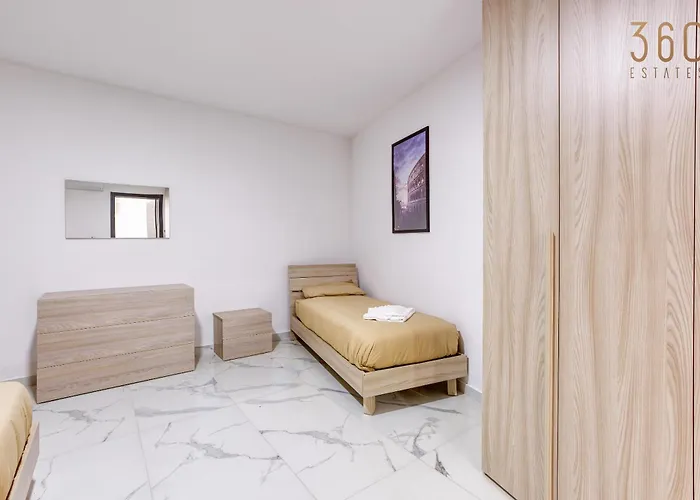 Daire Avery Court Coastal In St Pauls Bay By 360 Estates