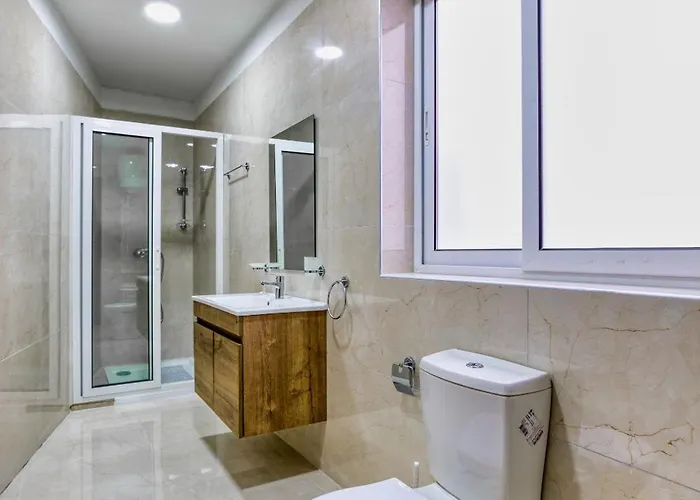 Daire Avery Court Coastal In St Pauls Bay By 360 Estates St. Paul's Bay