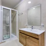 Avery Court Coastal In St Pauls Bay By 360 Estates Lejlighed *