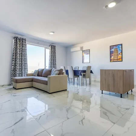 Апартаменты Avery Court Coastal In St Pauls Bay By 360 Estates *