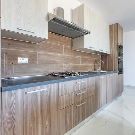 Avery Court Coastal In St Pauls Bay By 360 Estates *