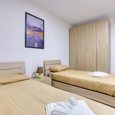 Апартаменты Avery Court Coastal In St Pauls Bay By 360 Estates *