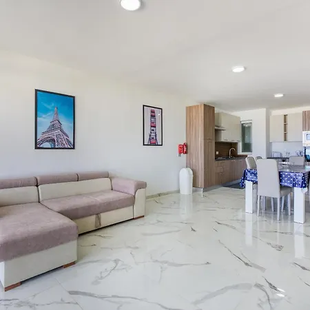 Avery Court Coastal In St Pauls Bay By 360 Estates Апартаменты Сент-Полс-Бей